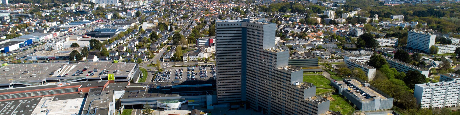 Vue sur Nantes et le Sillon de Bretagne, France