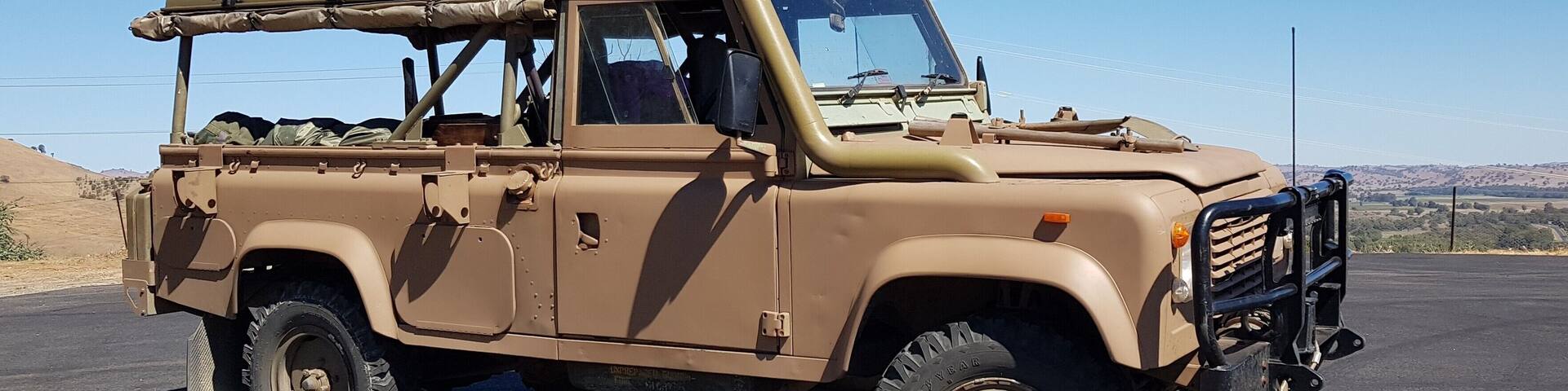 After a good couple of nights camped on the town common we headed up to the local lookout in Gundagai for the obligatory Landy shot. Thanks Gundagai! We'll be back.
#landrover
#defender
#perentie
#gundagai
#4x4