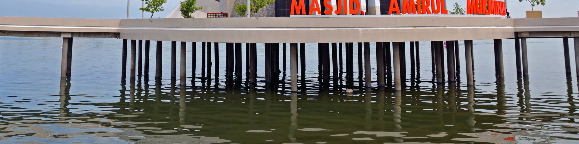 Floating mosque at Losari Beach in Makassar,Indonesia