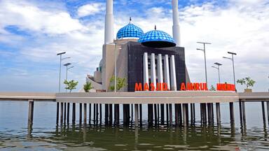 Floating mosque at Losari Beach in Makassar,Indonesia