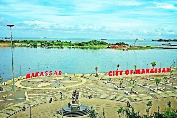 Pantai Losari #makassar #City #icon