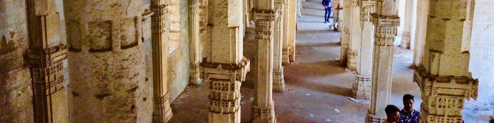 Junagadh fort and town was established at the foothills of Girnar hill during reign of the Maurya Empire and continued to be used during Gupta period, but it lost its importance when the capital of Saurashtra region was moved from Junagadh to Vallabhi by Maitrakas. Chudasamas settled around Junagadh from 875 CE according to bards when they acquired Vamansthali (Vanthli) from Chavda ruler.
Chudasama ruler Graharipu (r. c.940-c.982) cleared the old citadel free from the jungle. From the evidence contained in the Hemchandra's Dvyashraya, it can be concluded that Graharipu laid the foundations of the citadel as it now exists. the legend is told about its rediscovery.