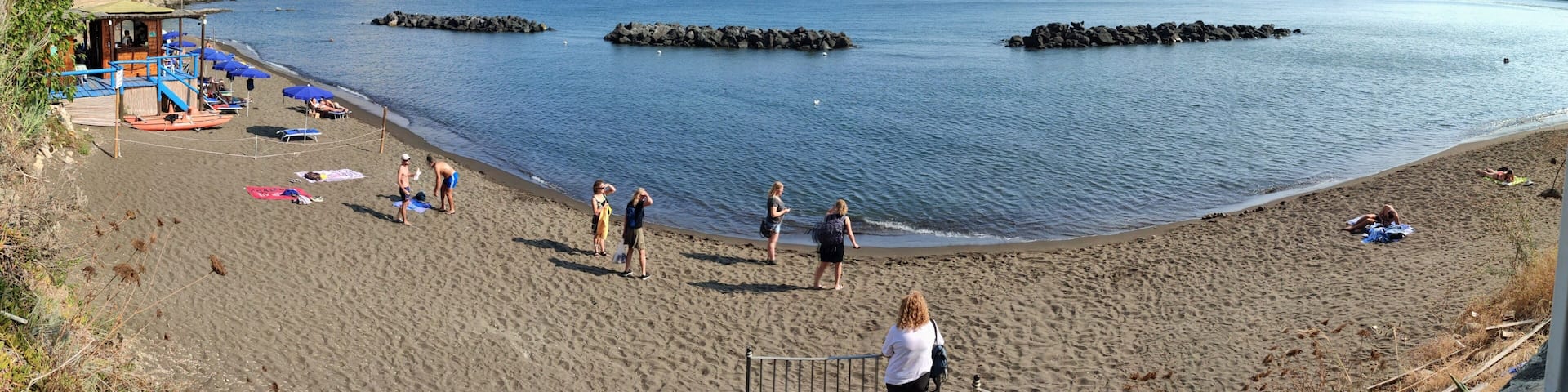 Procida – Panoramica della Spiaggia della Chiaia