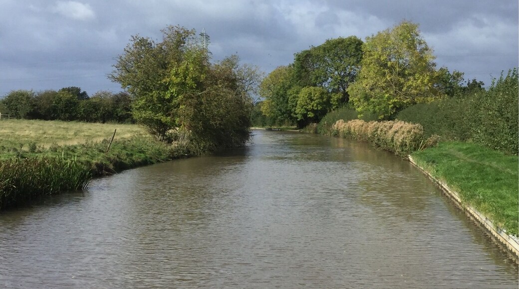 Lovely British countryside from our narrow boat holiday