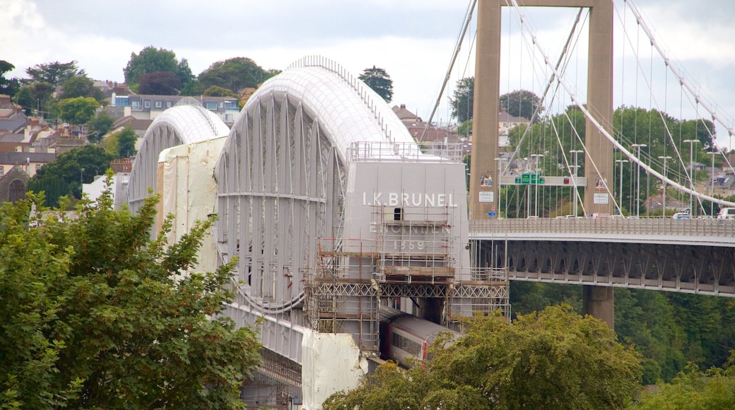 Saltash showing a bridge