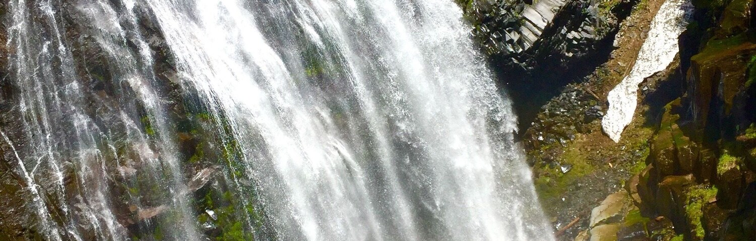 Rainbows and waterfalls... Does it get batter than this!?!?! Lovin on Rainier today!!!