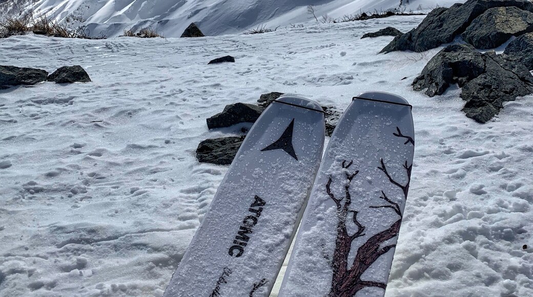 Amazing views at the perfect time to ski these peaks during the winter season ❄️