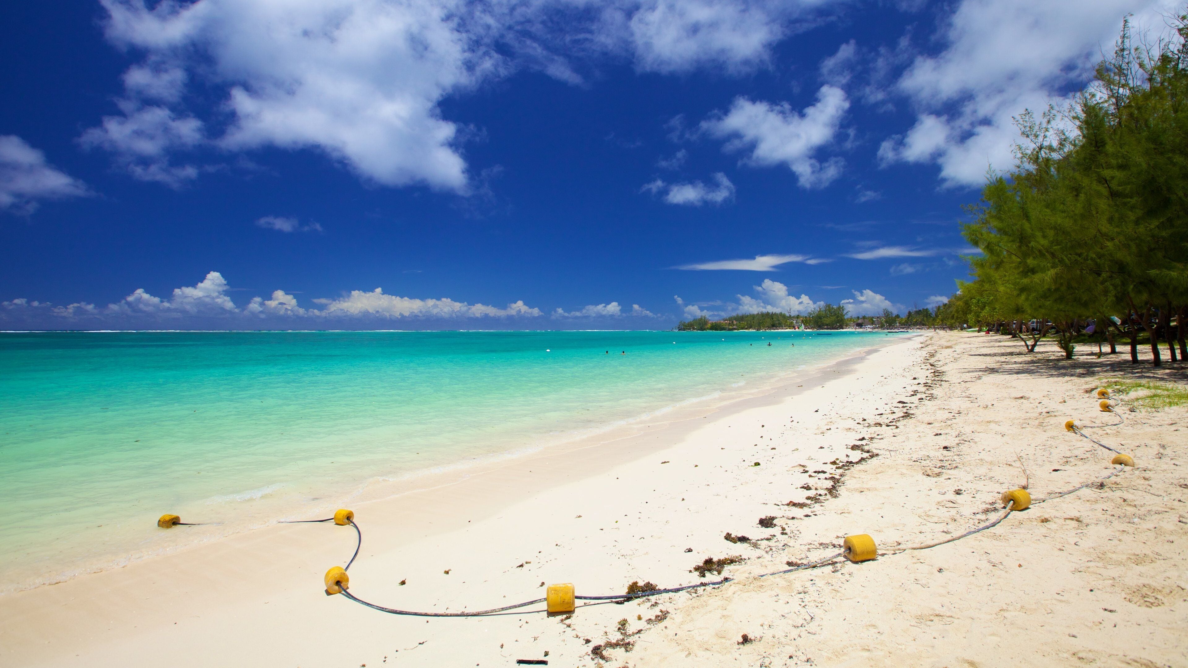 벨마르 을 보여주는 모래 해변