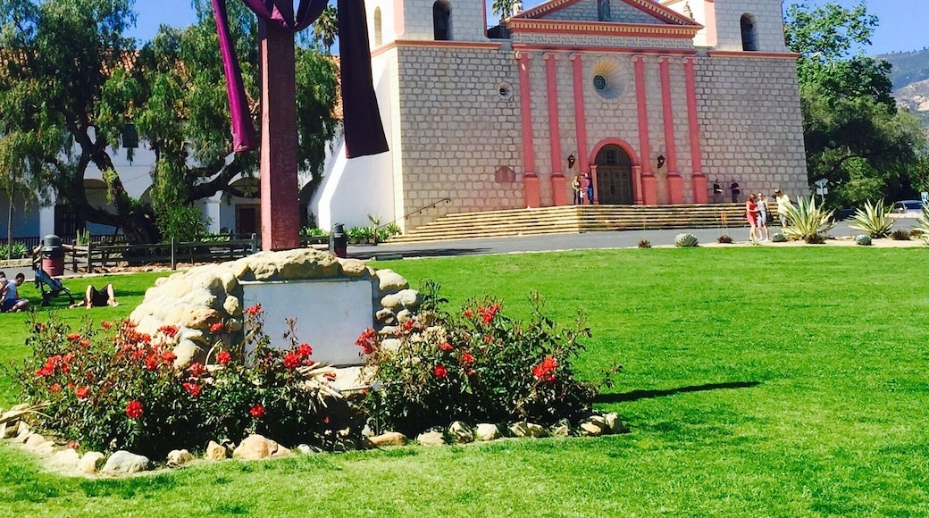 Mission Basilica de Santa Barbara. The Queen of all Mission churches. Visited 7 Basilicas on a two day road trip in Southern California last Holy Week.