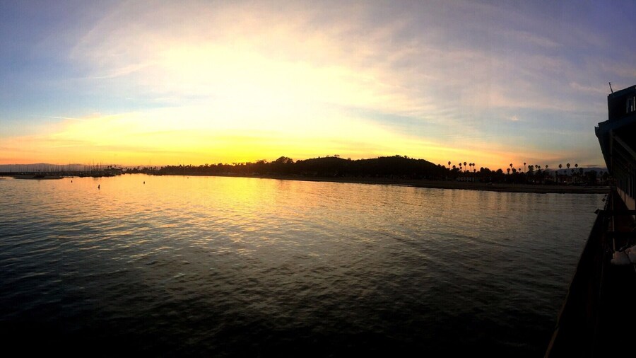 Stearns Wharf at sunset in Santa Barbara, California.
#SantaBarbara
#California
#sunset
#lifeatexpedia
#weloveourmarkets
#AMER