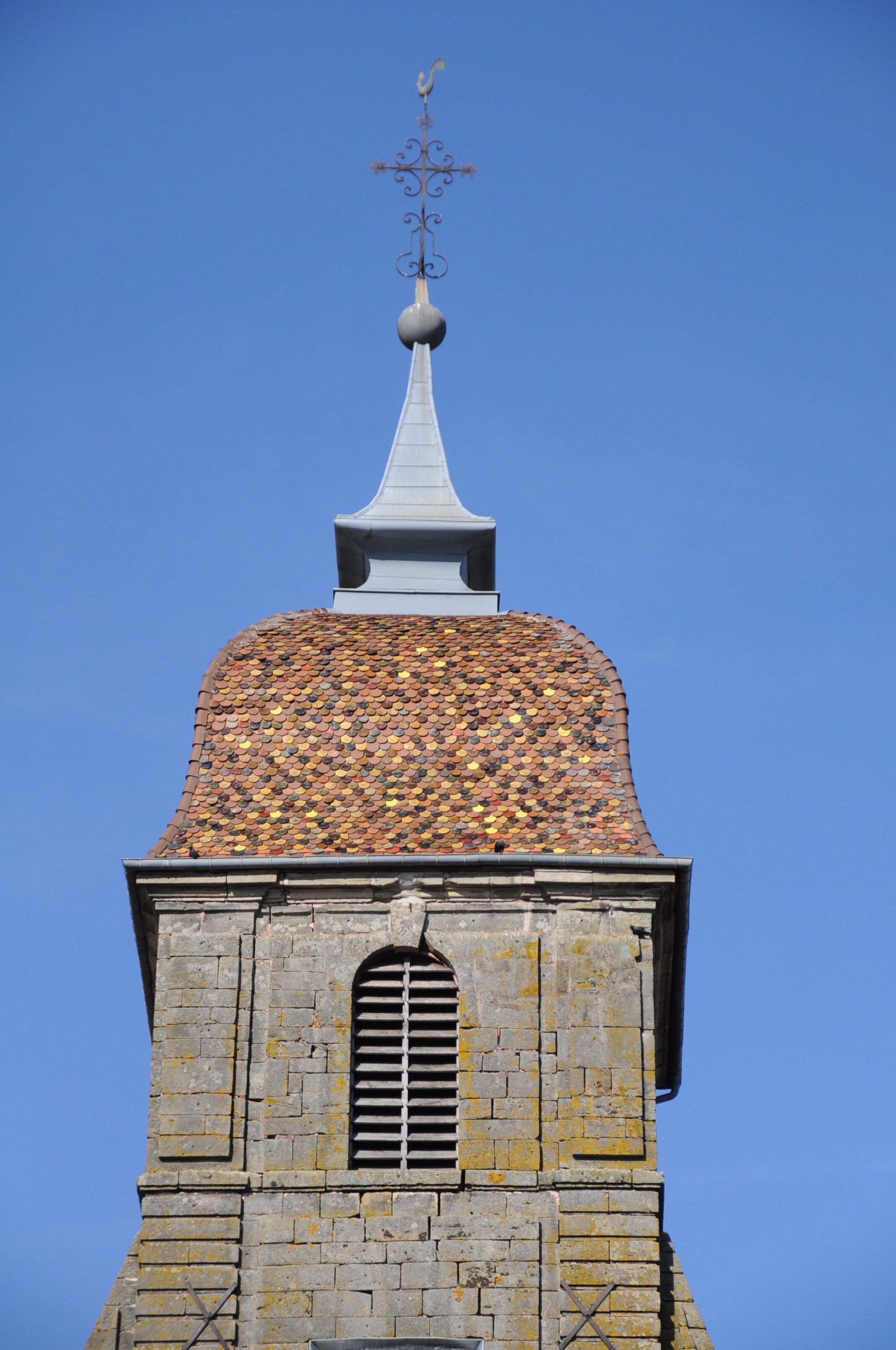 This building is indexed in the Base Mérimée, a database of architectural heritage maintained by the French Ministry of Culture, under the reference PA00135344 .