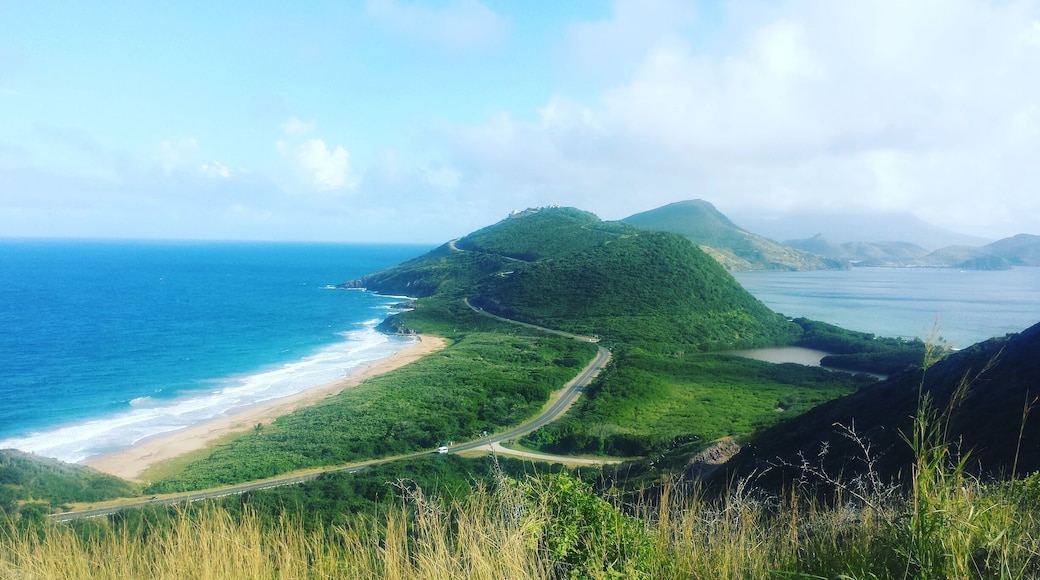 While enjoying a cruise, my family explored the island of St. Kitts on a 4x4 safari. It was so much fun! The island is absolutely gorgeous and one that I would love to go back to one day.
#green #caribbean #island #stkitts #cruise