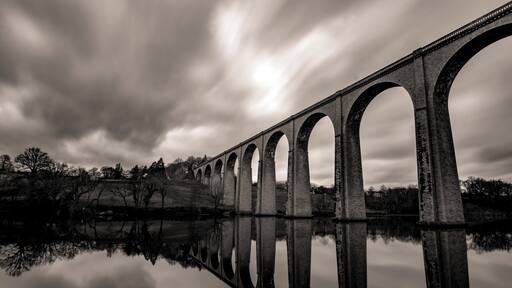 A nice viaduct passing over the Vienne, in L'Isle-Jourdain, France