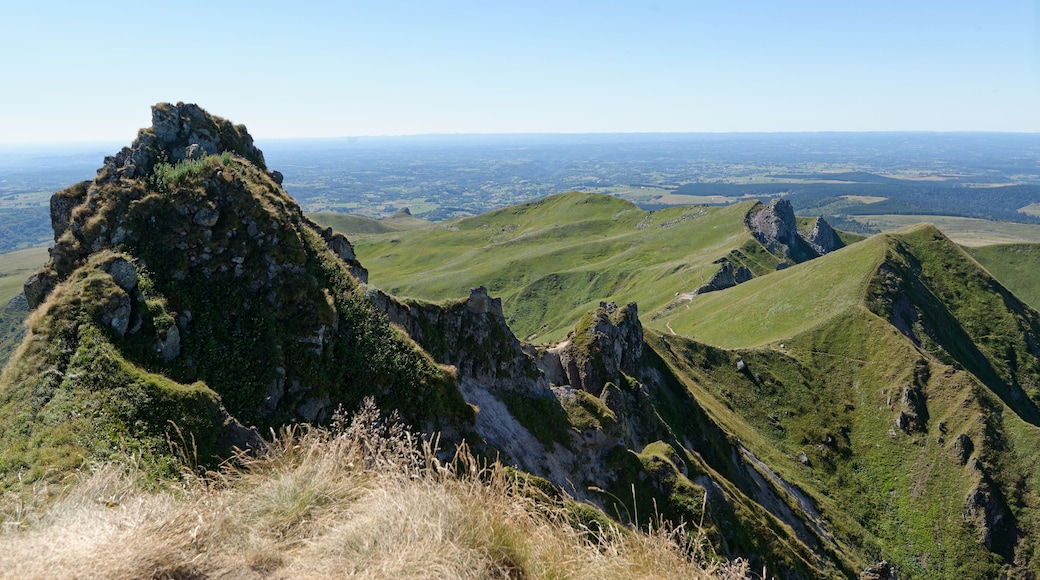 Vue depuis le Puy de Sancy vers le Pas de l'Ăąne.