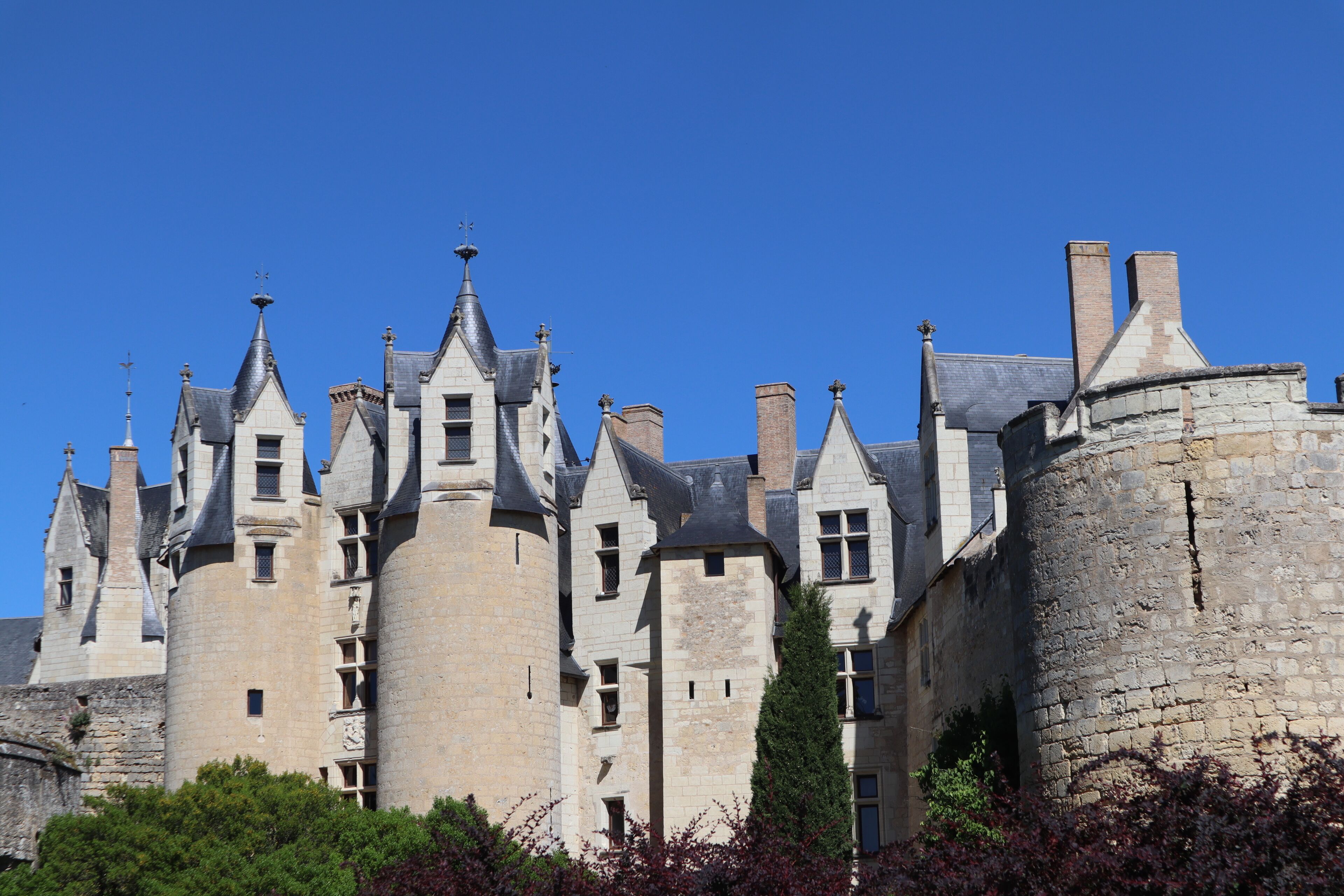 Extérieur du château de Montreuil-Bellay (49).