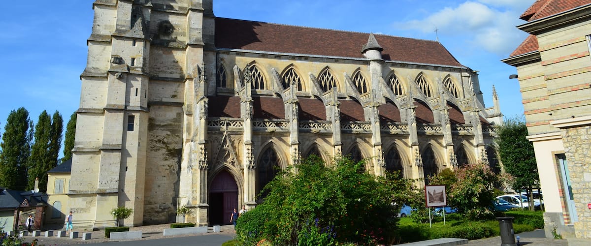 Eglise Saint-Michel à Pont-l'Evêque (Calvados - Normandie - France)