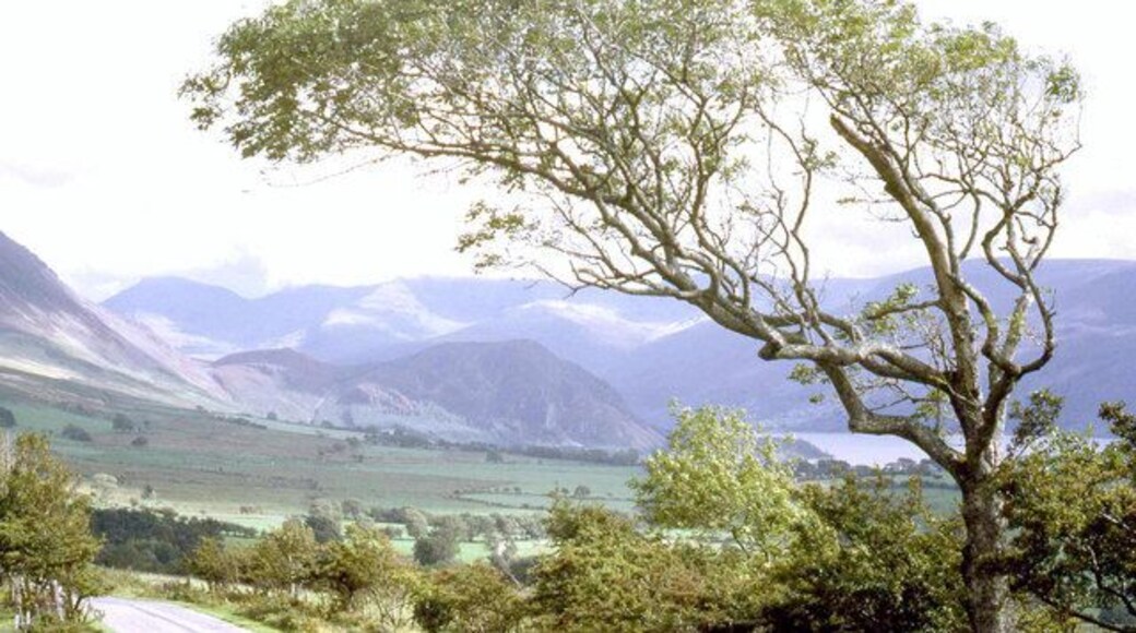 Ennerdale Water, viewed from the approach road from Croasdale No guessing from which way comes the prevailing wind