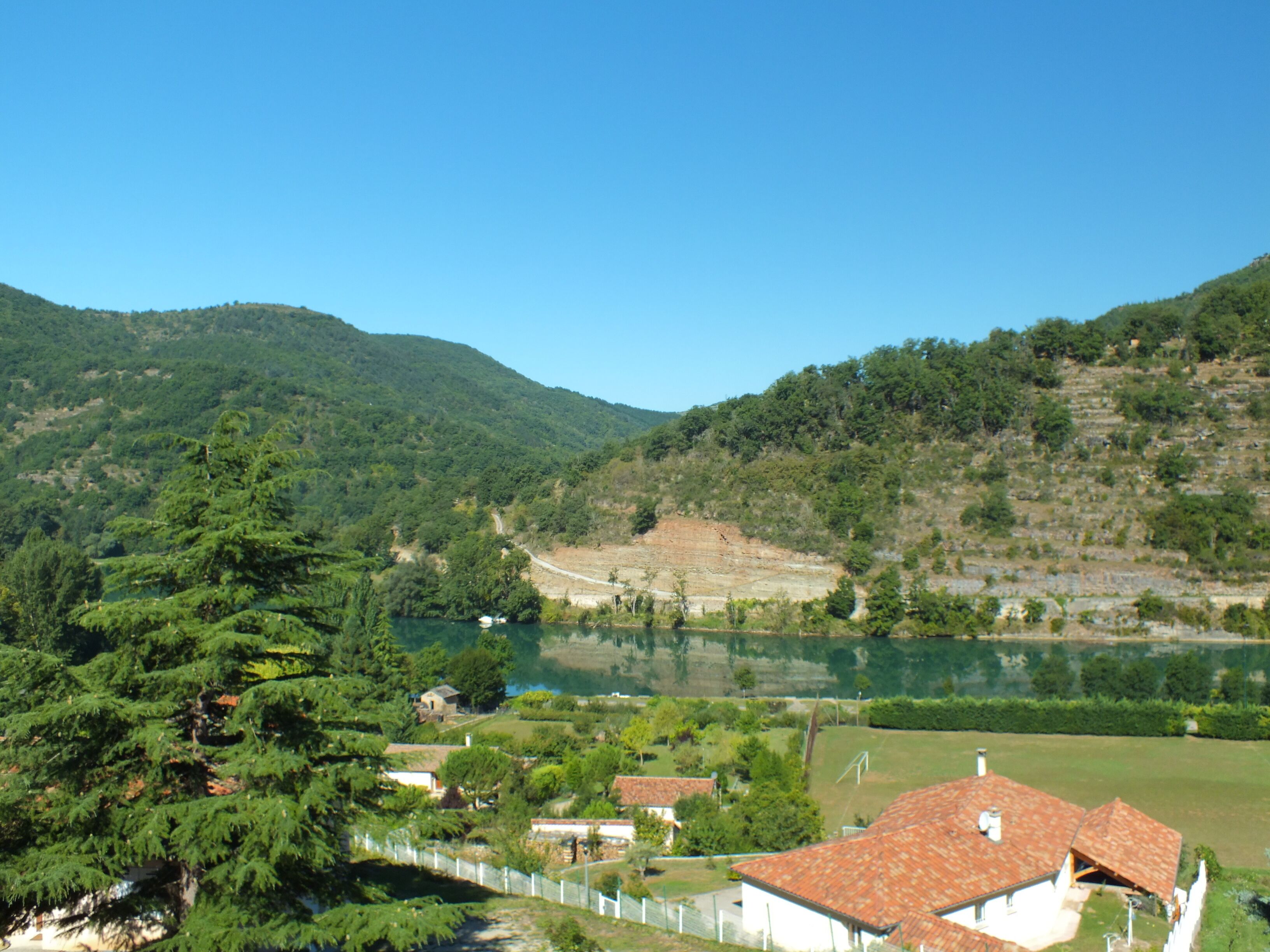 Saint-Rome-de-Tarn is a village and commune in southern Aveyron, in the Raspes de Tarn region.