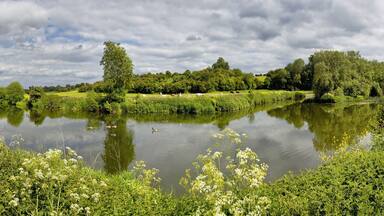 river avon stratford-upon-avon warwickshire england uk