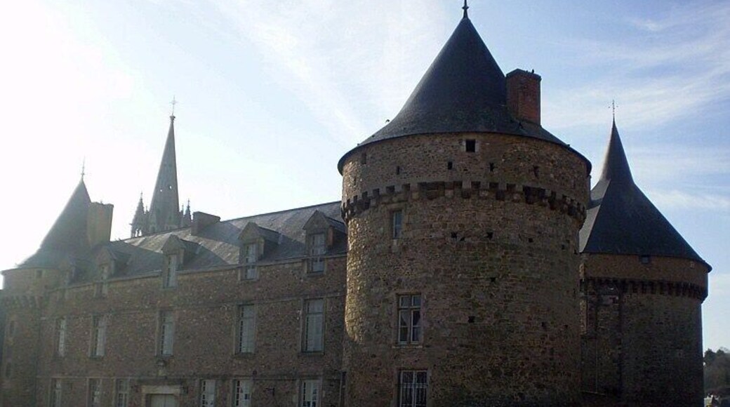 Photo du château de Sillé-le-Guillaume, commune de la Sarthe.