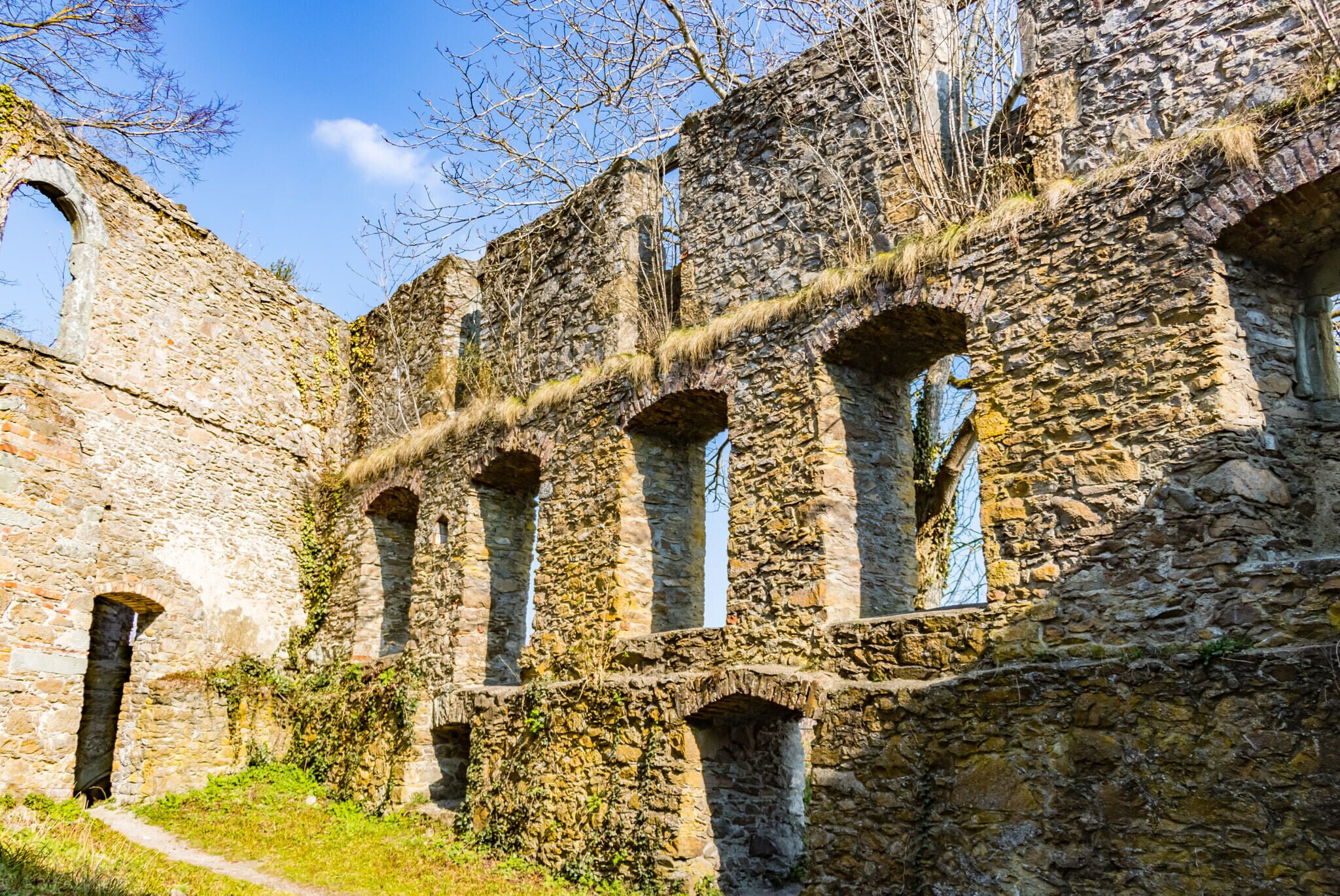 500px provided description: 2017 March Singen Hohentwiel Castle Ruins [#ruins ,#ruinen ,#Wall ,#Castle ,#Deutschland ,#Germany ,#Singen ,#Hohentwiel ,#Castle ruins]
