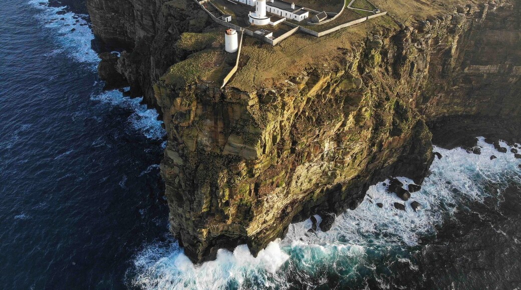 #DunnetHead #Lighthouse #Scotland #Caithness #Cliffs