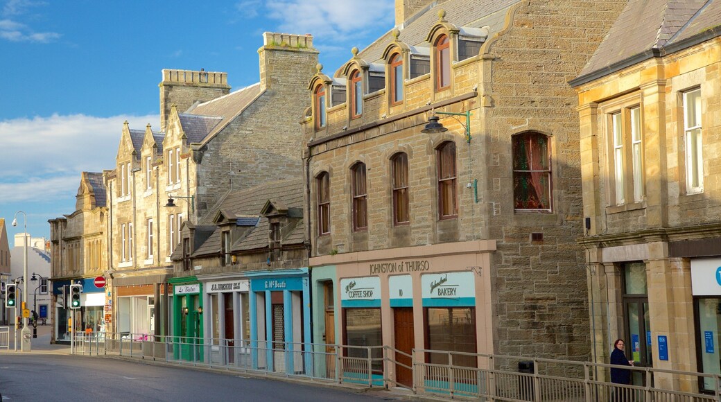 Thurso which includes heritage architecture and street scenes