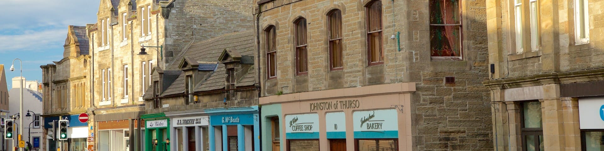 Thurso which includes heritage architecture and street scenes
