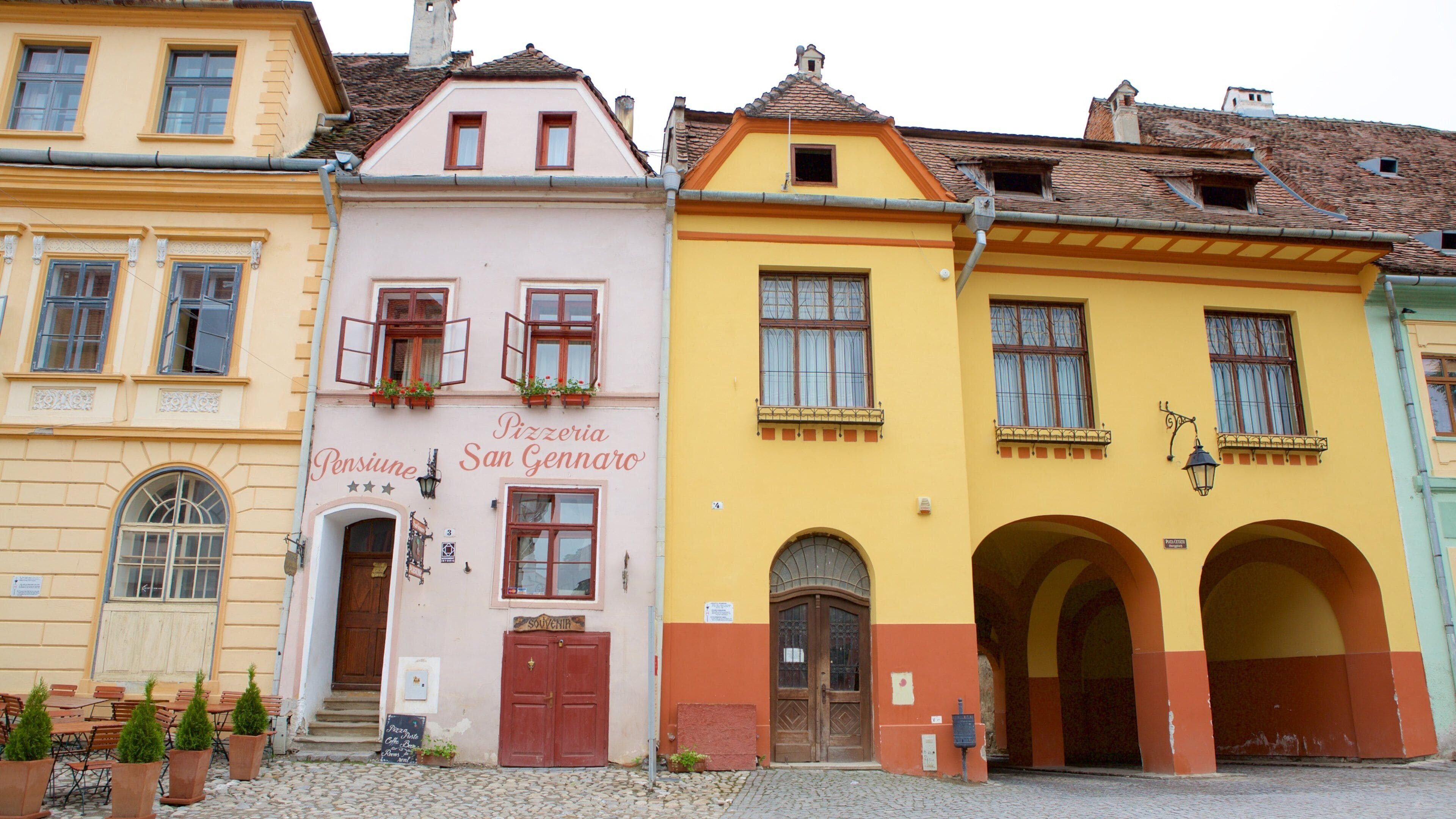 Sighisoara que incluye una casa