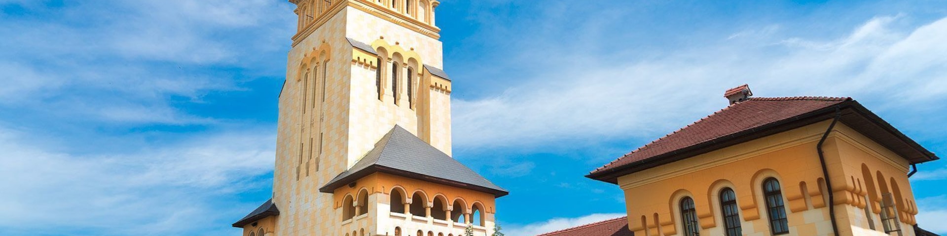 Discovered this cool little citadel by accident in Romania.
http://www.alwayswanderlust.com/alba-iulia-alba-fest-alba-carolina/