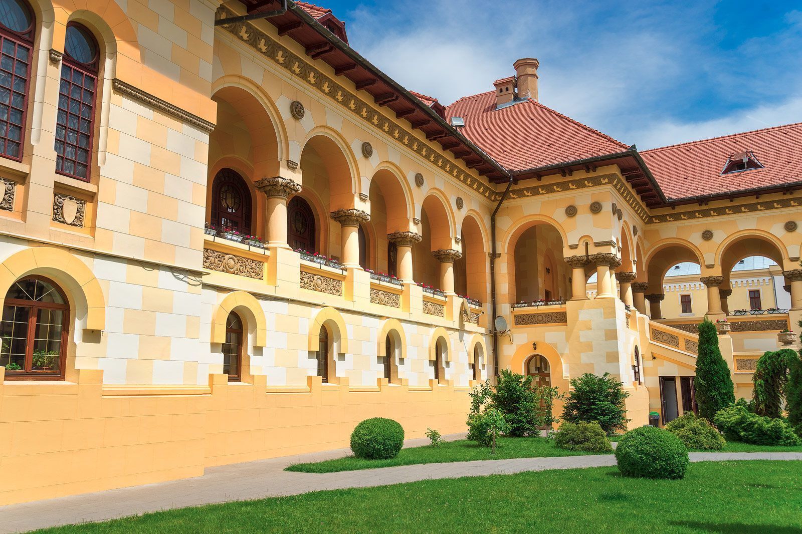 Pavilion and Gallery of the Orthodox Church in Alba Iulia. There's ancient Roman artifacts you can check out in the Galleries.

http://www.alwayswanderlust.com/alba-iulia-alba-fest-alba-carolina/