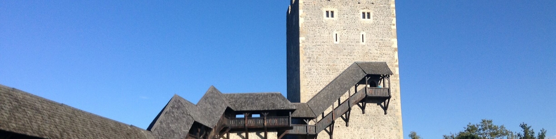 This is Frederick's Tower at the old castle (Stari grad) in Celje. Stunning panoramic views over the town of Celje and the Savinja Tiver valley. There is a small torture museum in the basement of the tower.
Entrance to the castle is €4 - this includes a small permanent exhibition on torture in the middle ages, a look at an old printing workshop, the castle tower, and fantastic views.
#castle #nature #architecture #instone