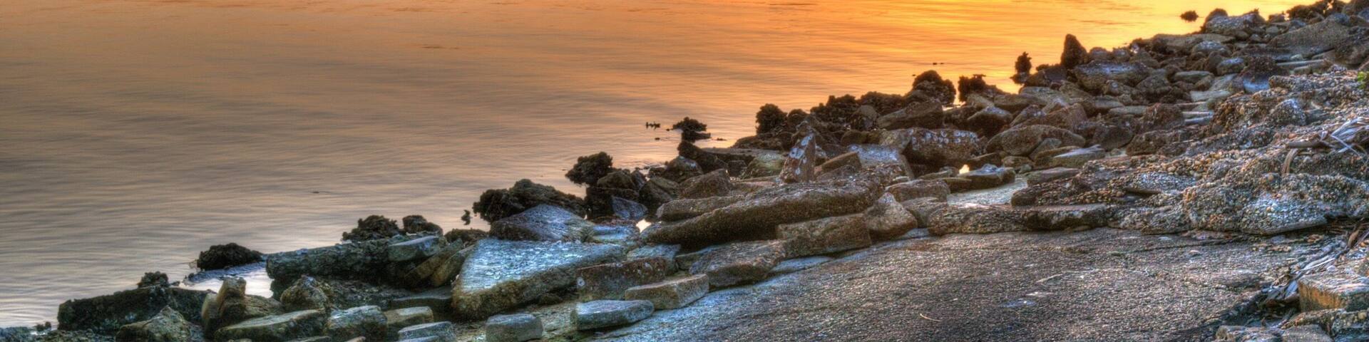 Beautiful sunset overlooking Pensacola Bay in northwest Florida. Great spot to fish or just relax. In between the beach and downtown area, just a few minutes drive from each. #colorful #pensacola #sunset #veryorange