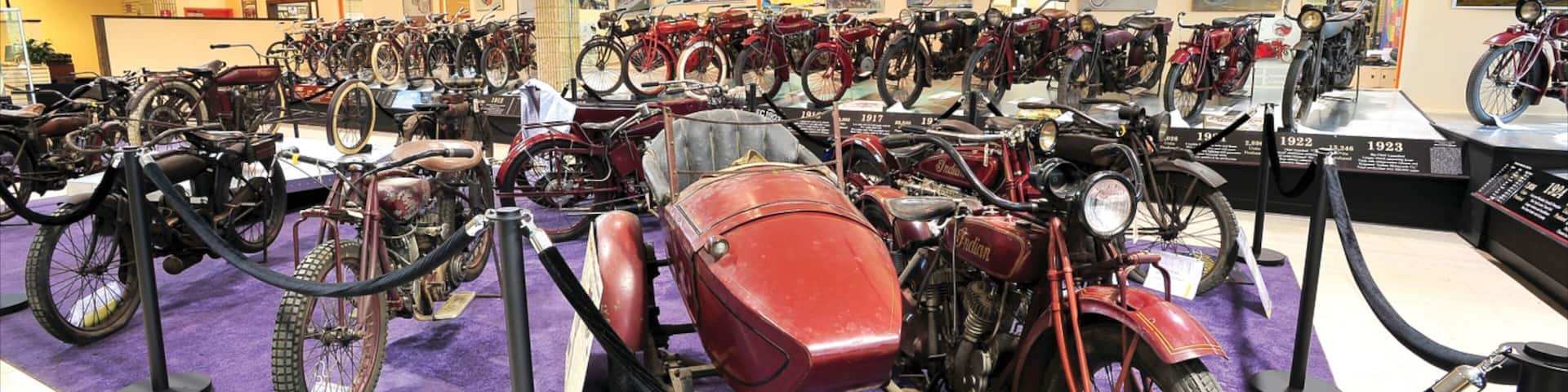 Newburgh showing interior views