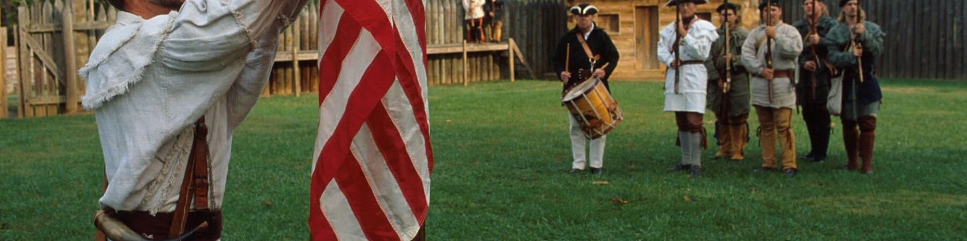 Tri-Cities welches beinhaltet Performance-Kunst und Geschichtliches