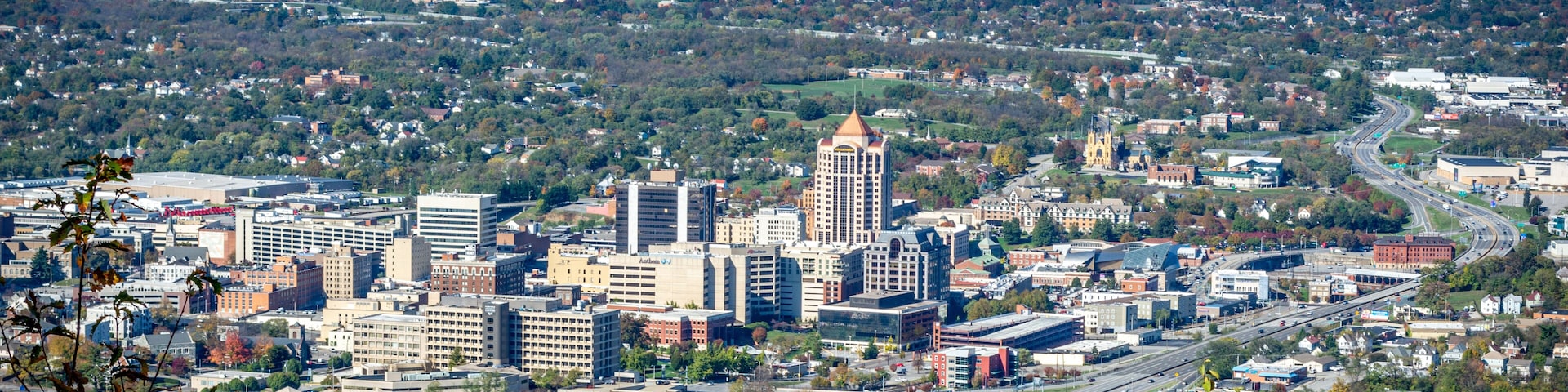 Roanoke, Virginia/USA – November 2 2019: Roanoke Valley Overlook from Roanoke Star