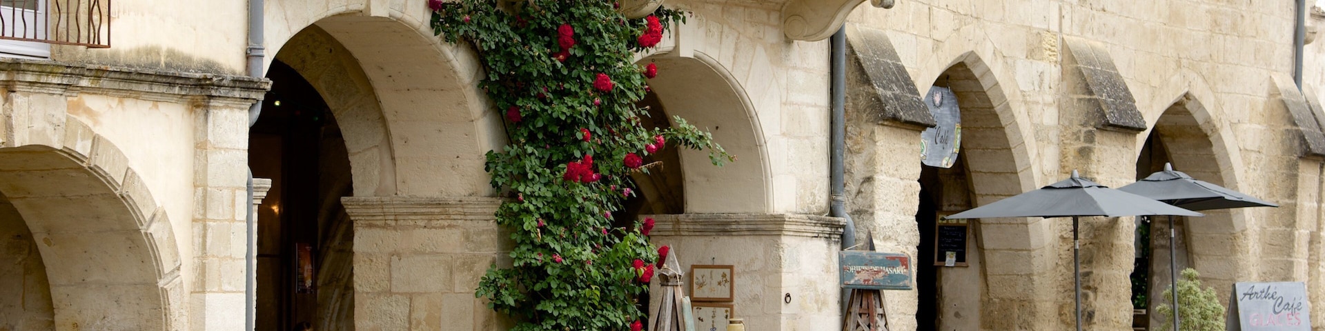 Bazas featuring flowers