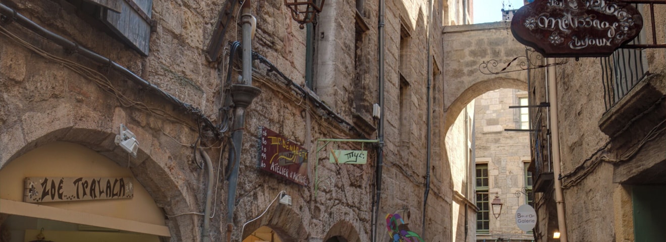 Narrow street in Pezenas