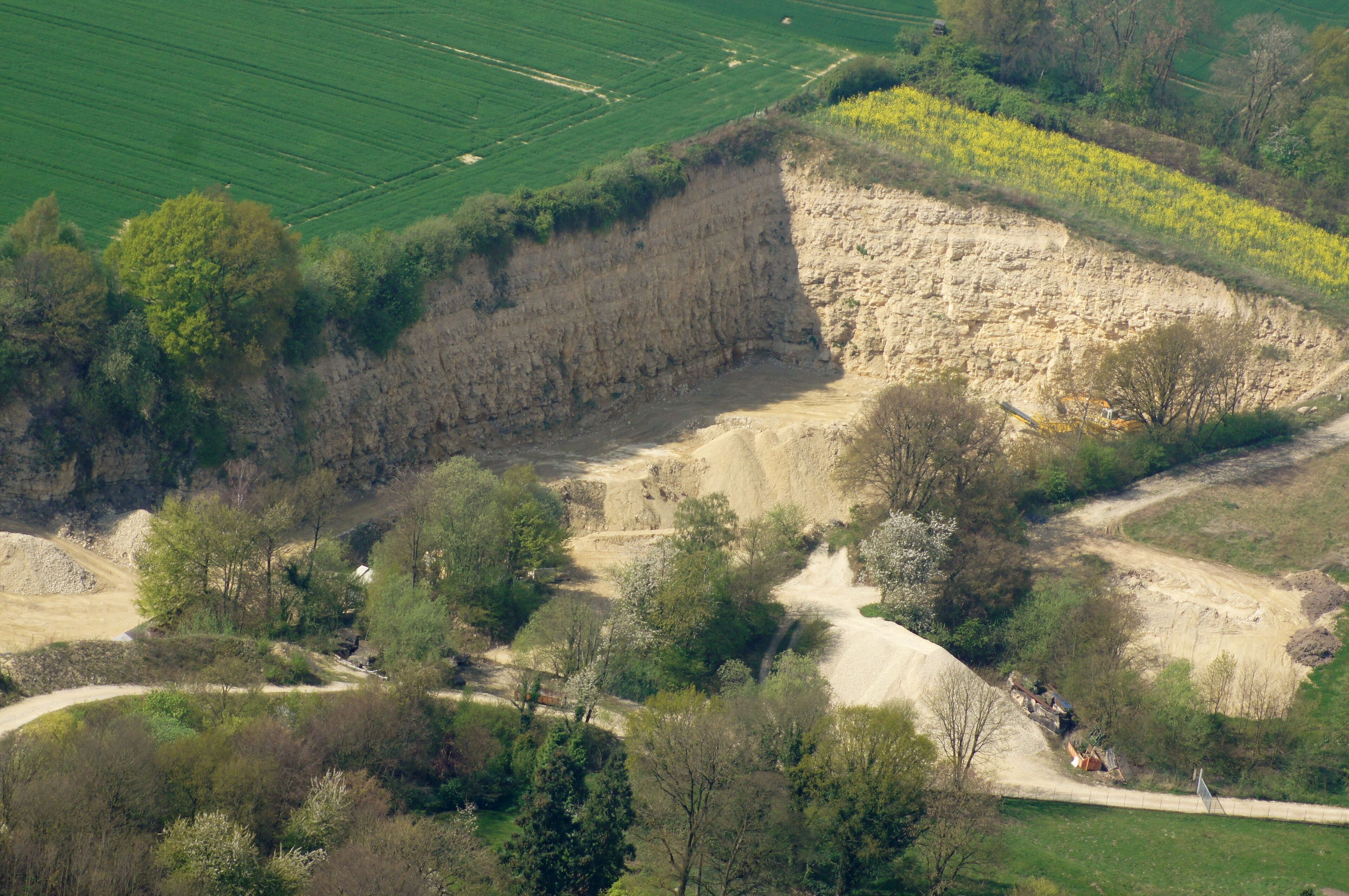 Steinbruch Fark (Nottuln) in den Baumbergen. Die Aufnahme entstand während des Münsterland-Fotoflugs am 12. April 2014. This file was uploaded with Commonist.
