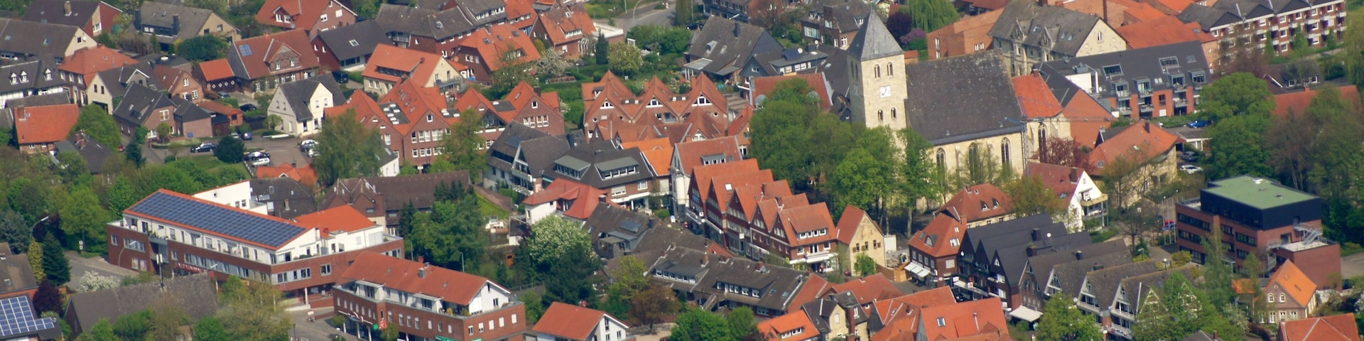 Die Aufnahme entstand wĂ€hrend des MĂŒnsterland-Fotoflugs am 12. April 2014. This file was uploaded with Commonist.