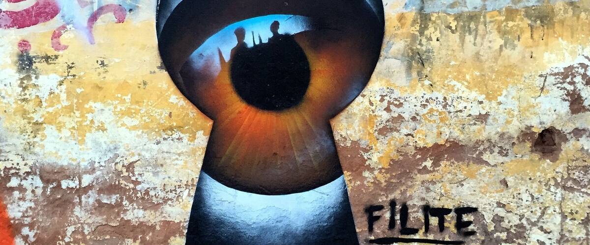 One of the best things about any Brazilian city is discovering the ever changing street art.