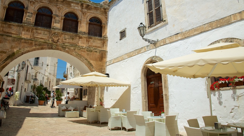 Brindisi featuring heritage architecture