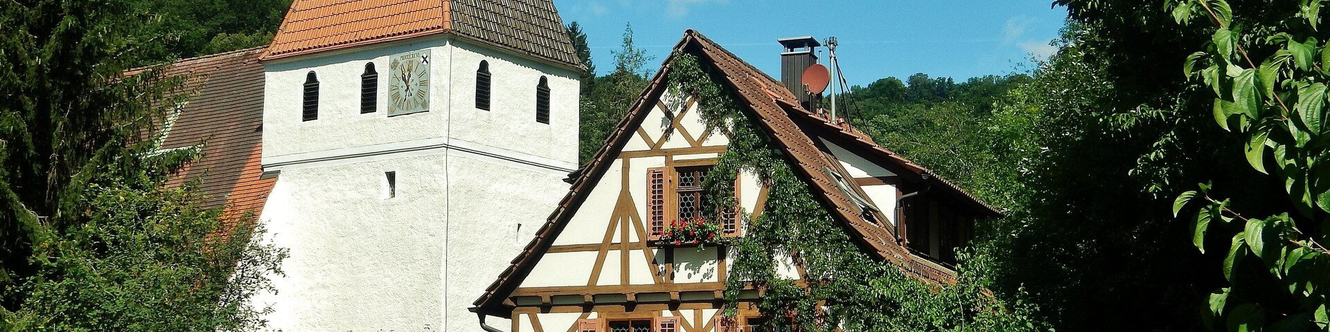 Evangelische Kirche in Lautern: Die ältesten Spuren der Kirche gehen in das achte Jahrhundert zurück.