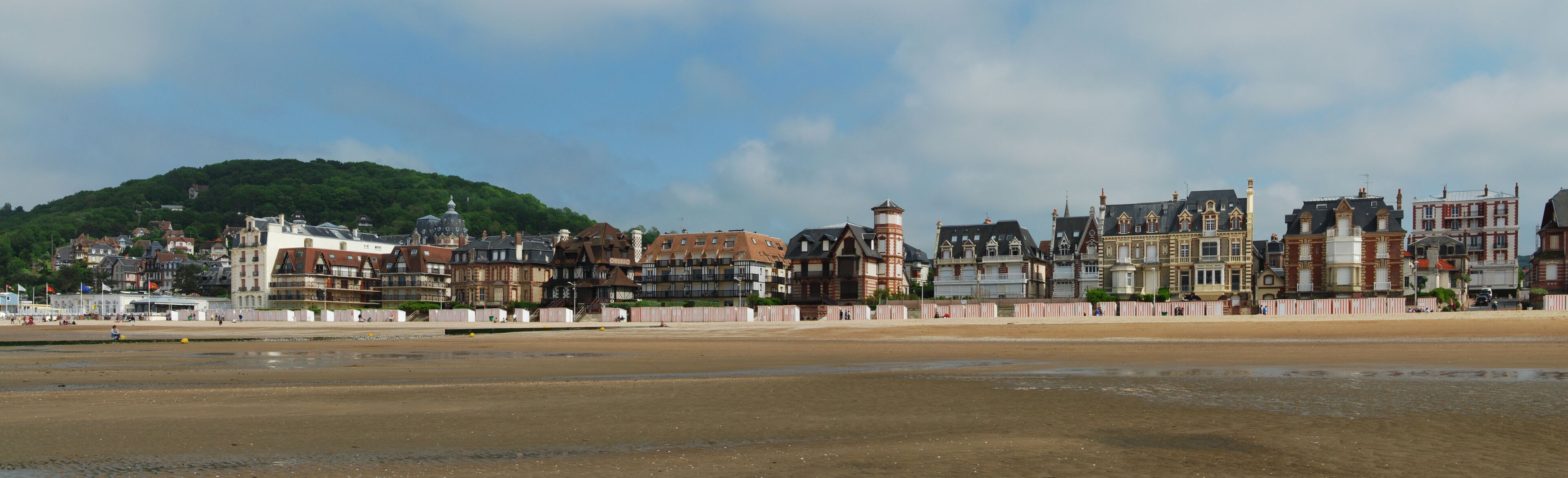 Panorama de la plage de Houlgate, Normandie, France