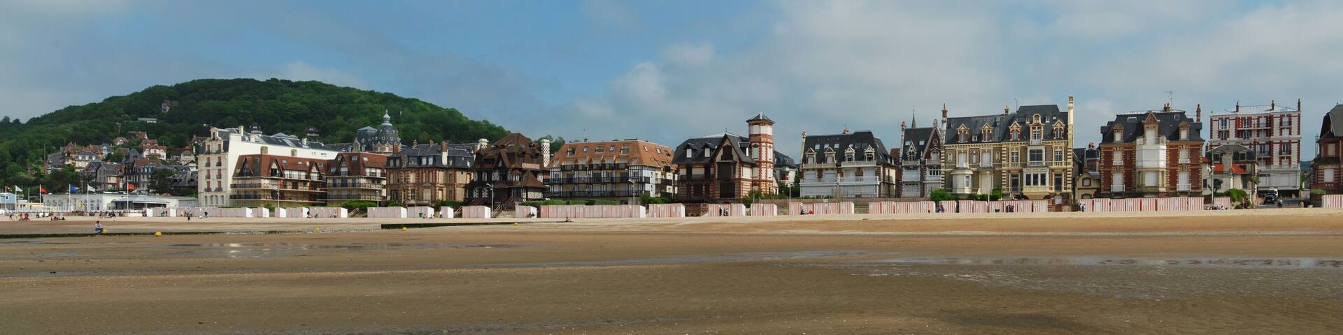 Panorama de la plage de Houlgate, Normandie, France