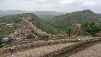 The Great Wall of India is called the fortress walls of Kumbalgarh Fort, India