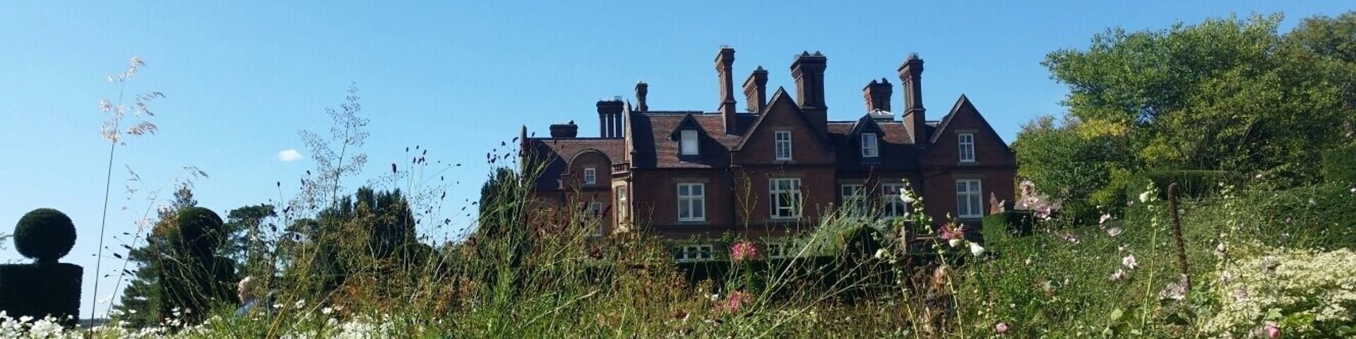 Wonderful 10 acre gardens.