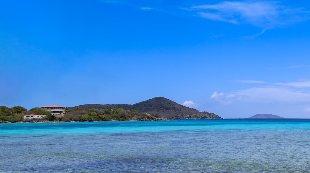 Famous Caribbean Sapphire beach on Saint Thomas island near Charlotte Amalie bay.