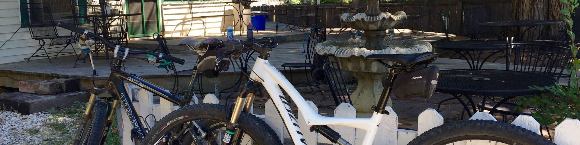 Perfectly located Pizza joint near MTB trails! We earned this!