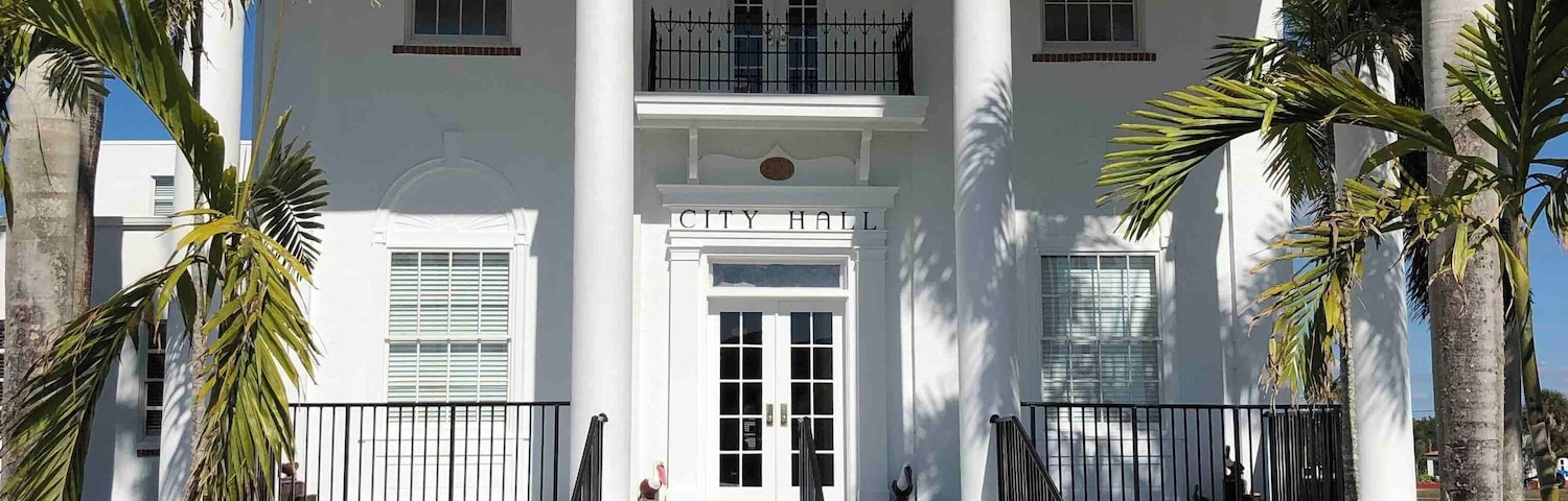 Excellent example of old Florida architecture and is well maintained by Everglades City as the Town Hall. Everglades City was built by Collier Corporation and workers were paid in script to use the company store, banks, barber, or what ever service they needed.
